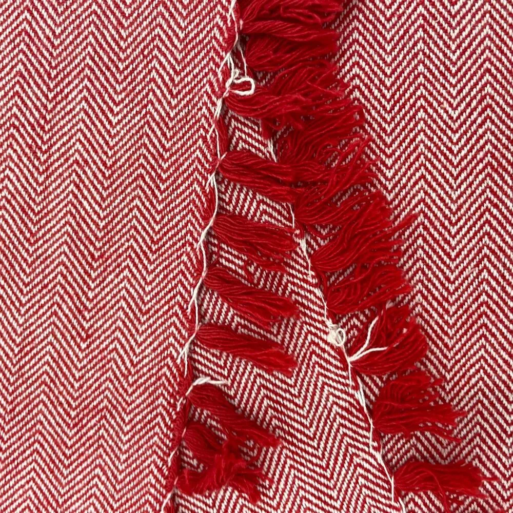6 Cloth Napkins Fringe Herringbone Pattern Red White‎ Picnic Christmas Holiday